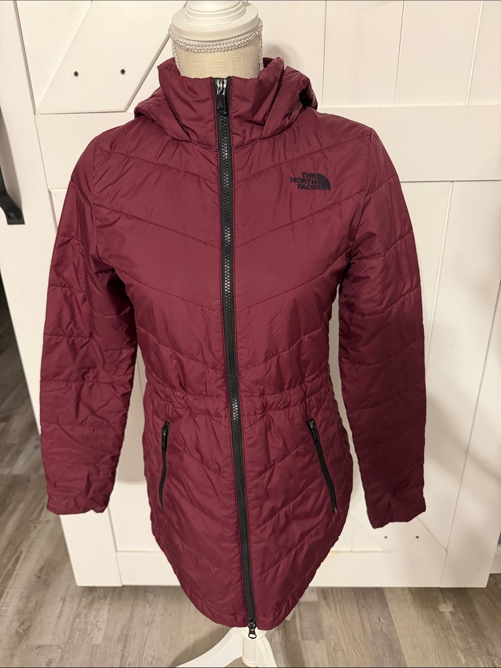 The North Face Women's Maroon Hooded Puffer Coat